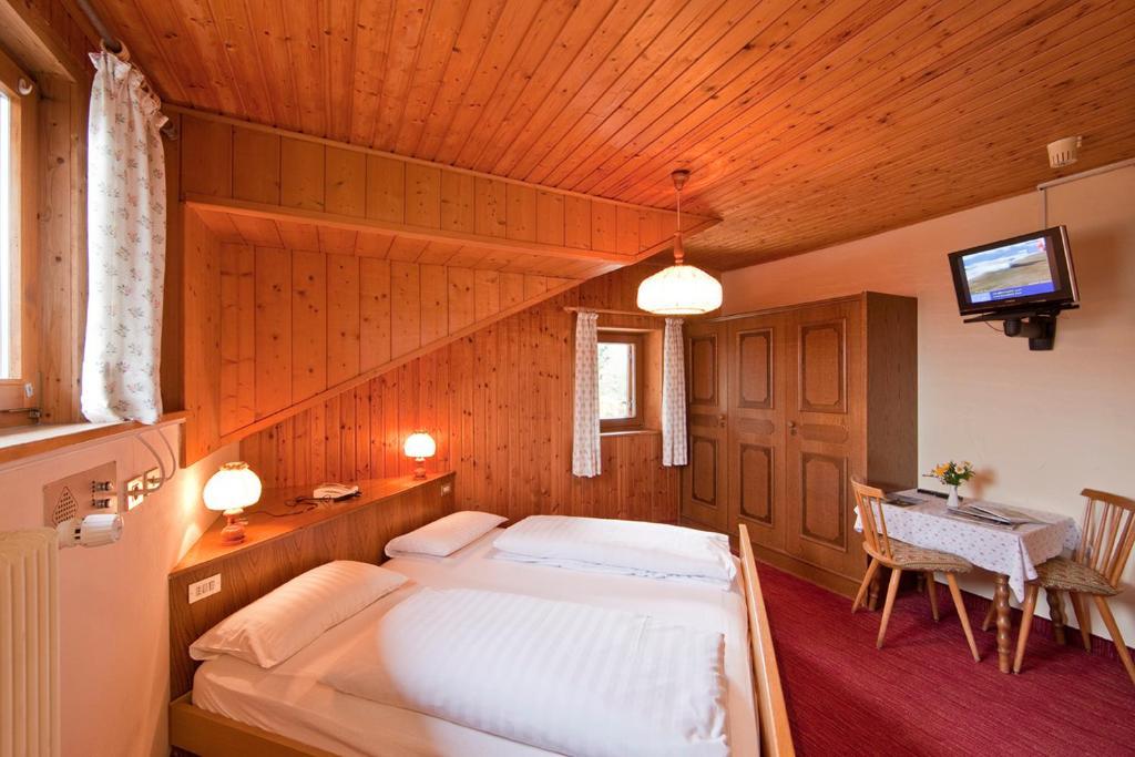 Hotel Rainegg Olang Room photo