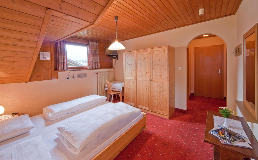 Hotel Rainegg Olang Room photo